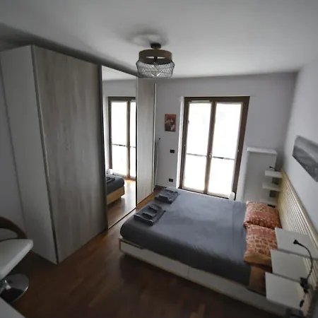 Bilocale In Zona San Paolo Con Box Auto Apartment Turin